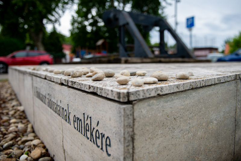 A fehérvári zsidóság deportálására emlékeztek a Mártírok emlékcsarnokában június 15, 2026 A fehérvári zsidóság deportálására emlékeztek a Mártírok emlékcsarnokában